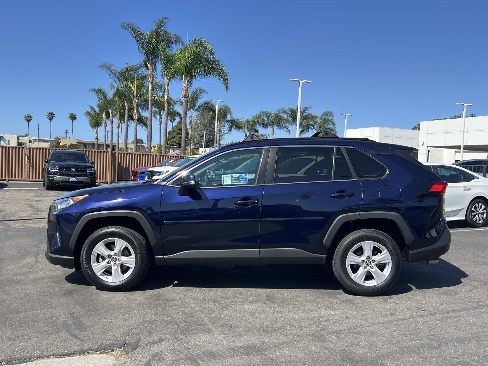 Used 2019 Toyota RAV4 XLE w/ Convenience Package image 2