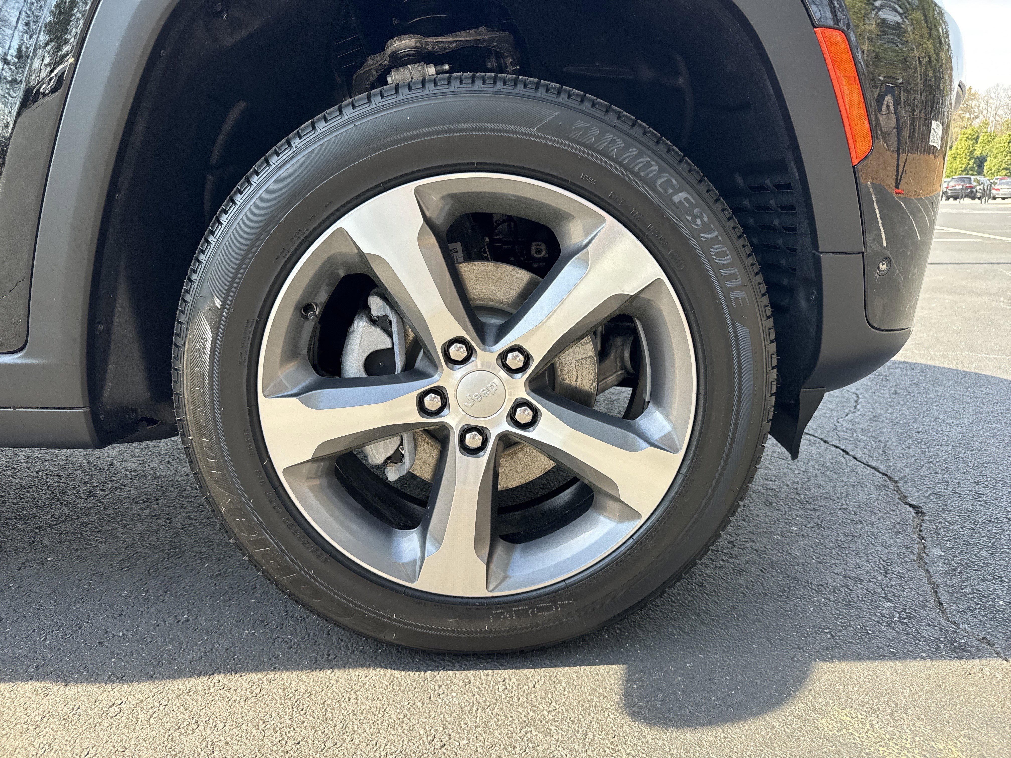 New 2026 Jeep Grand Cherokee Limited w/ Luxury Tech Group II image 14