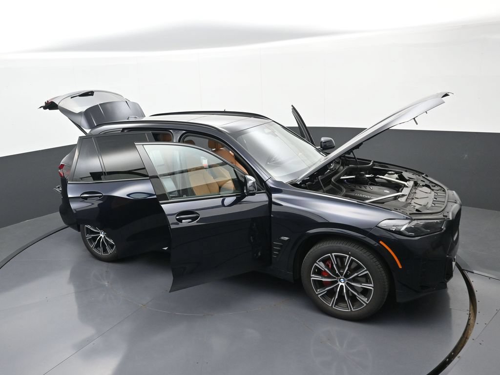 New 2026 BMW X5 xDrive40i w/ M Sport Package AWD/4WD image 39
