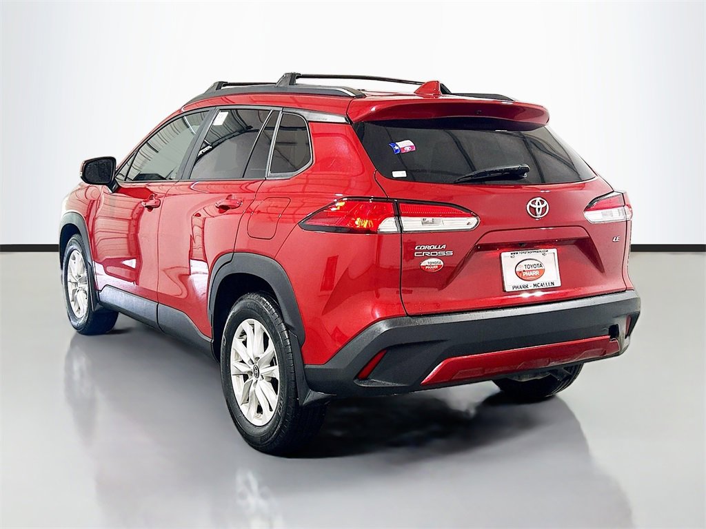 Used 2023 Toyota Corolla Cross LE image 6