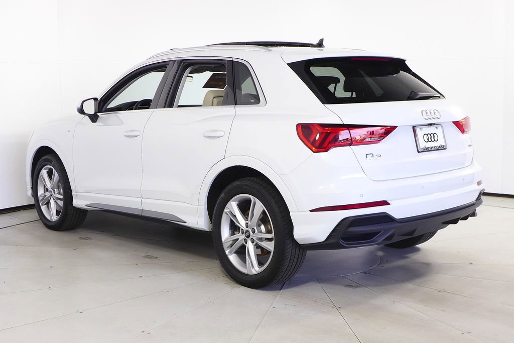 Used 2023 Audi Q3 2.0T Premium w/ Convenience Package image 9