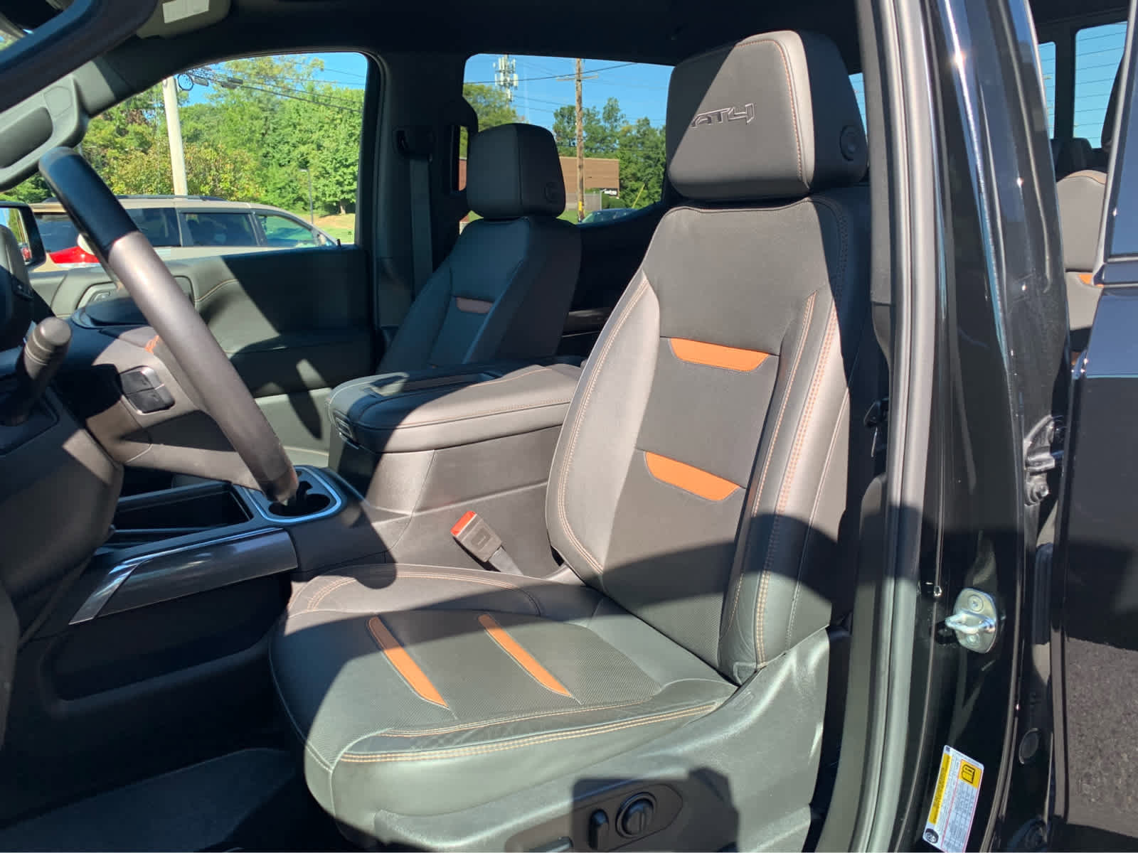 Used 2020 GMC Sierra 1500 AT4 image 11