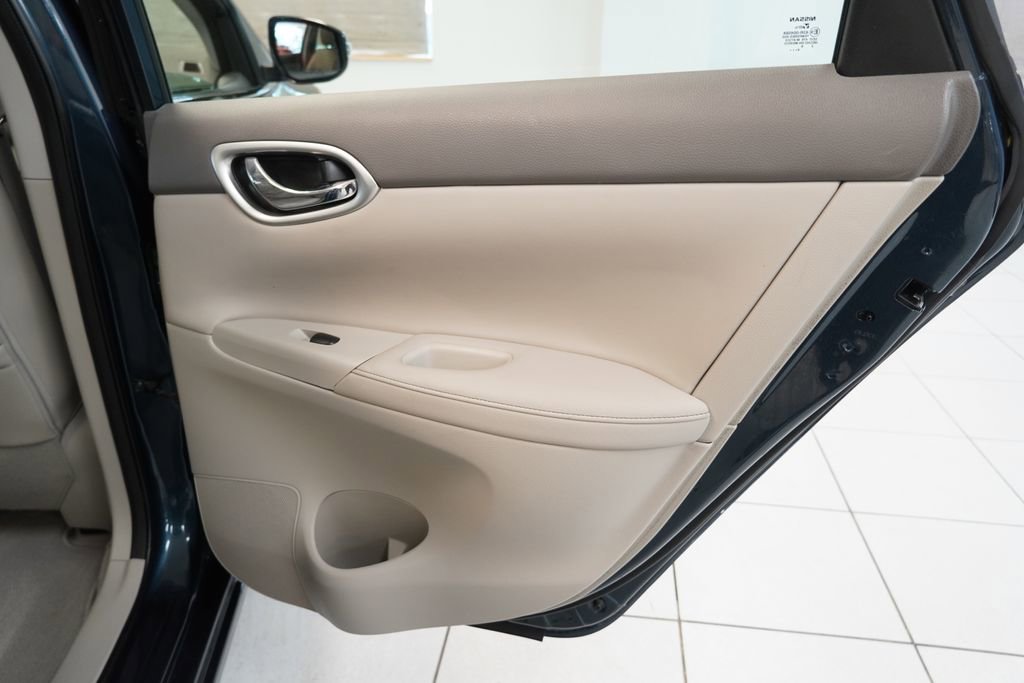 Used 2014 Nissan Sentra SL w/ Premium Package FWD image 28