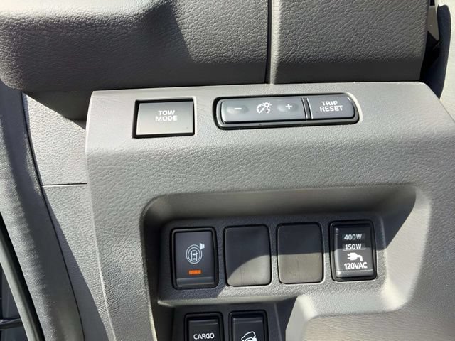 Used 2025 Nissan Frontier PRO-4X w/ Pro Convenience Package AWD/4WD image 23