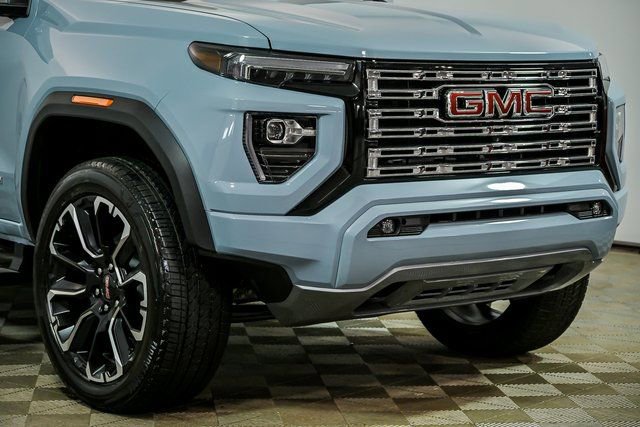 New 2026 GMC Canyon Denali video 2