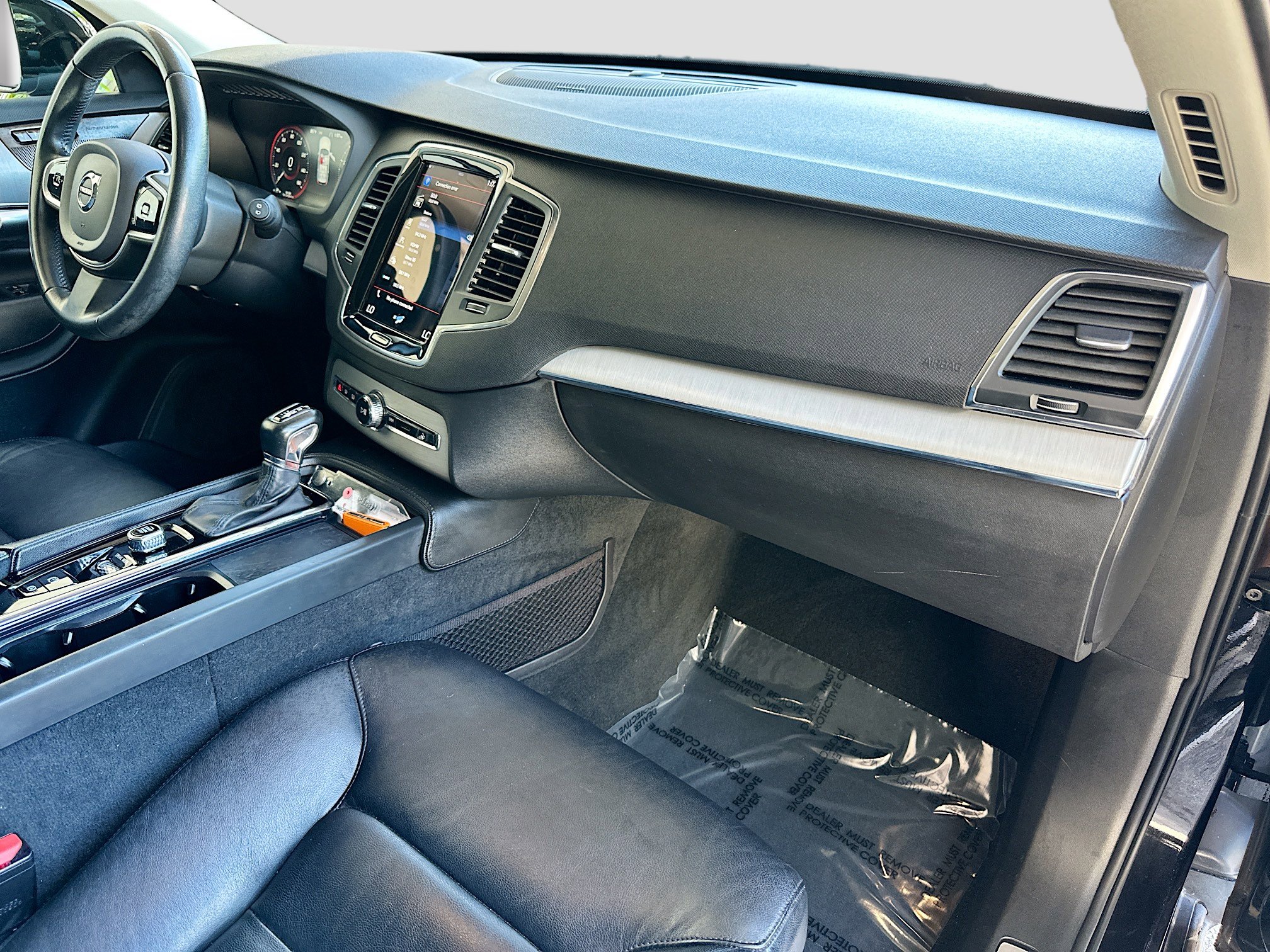 Used 2021 Volvo XC90 T5 Momentum image 29