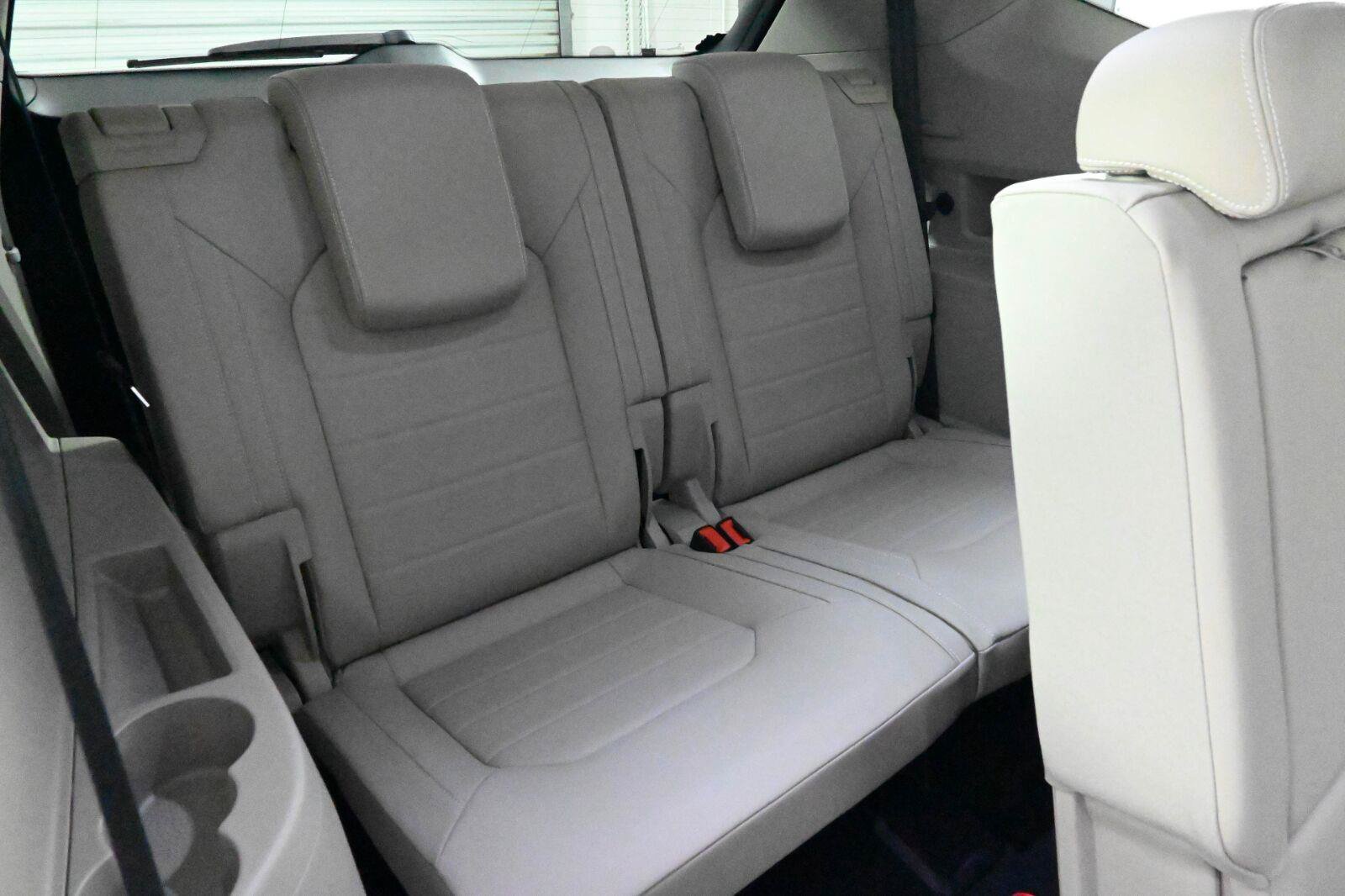 Certified 2025 Volkswagen Atlas SEL AWD/4WD image 14