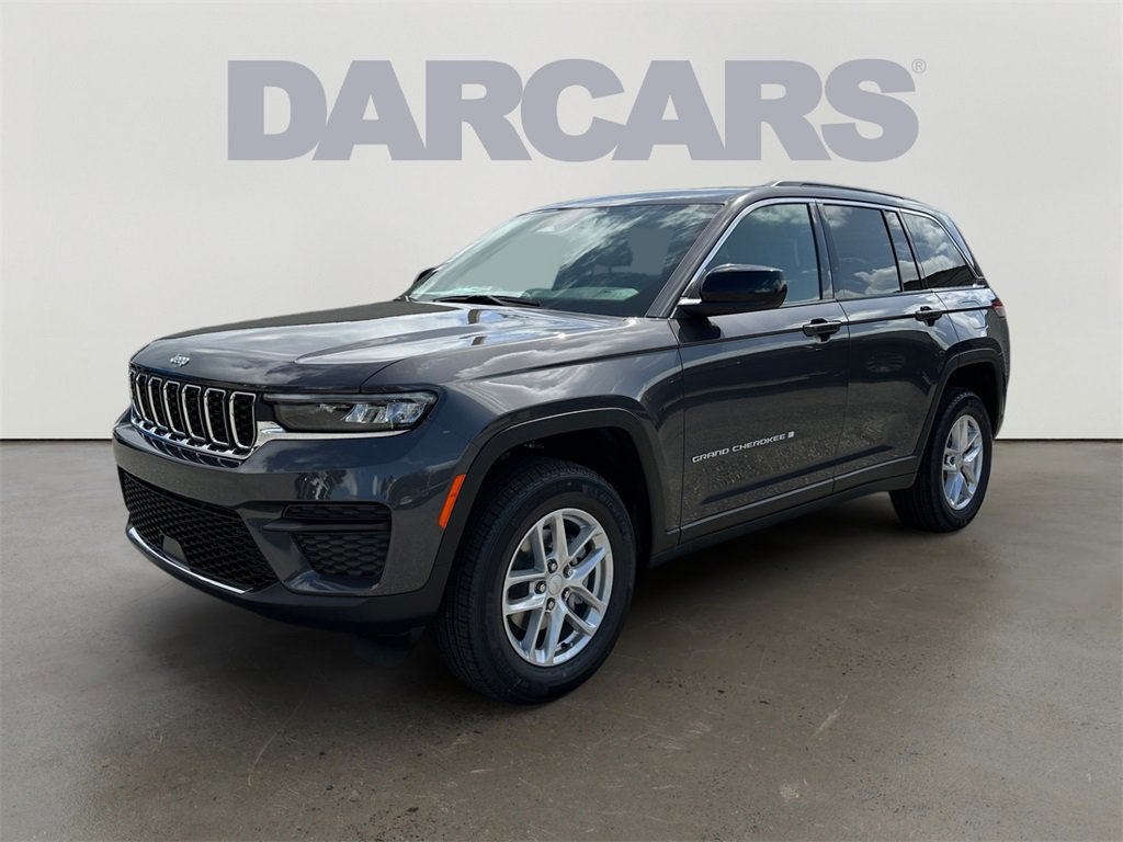 New 2025 Jeep Grand Cherokee Laredo w/ Trailer Tow Package image 3