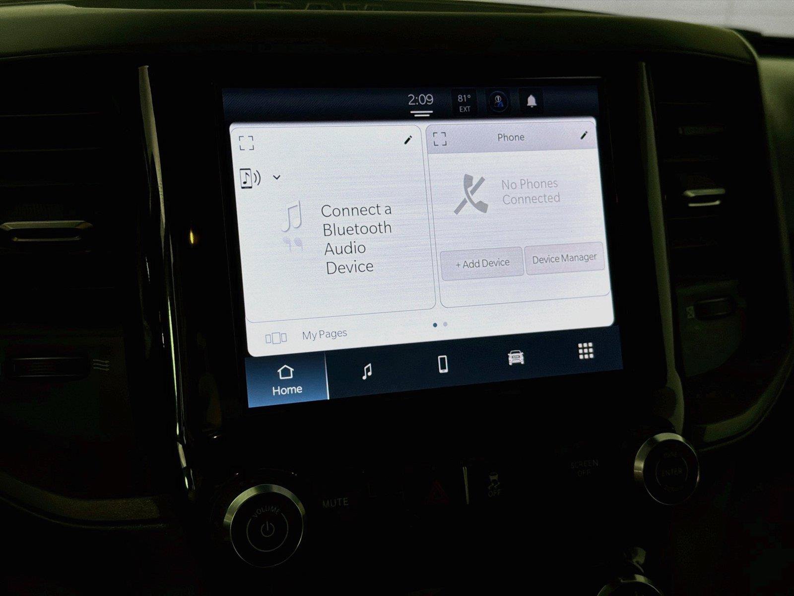Used 2025 RAM 2500 Tradesman w/ Chrome Appearance Group AWD/4WD image 19