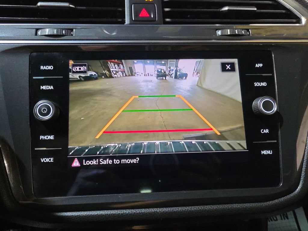 Used 2022 Volkswagen Tiguan SE FWD image 23