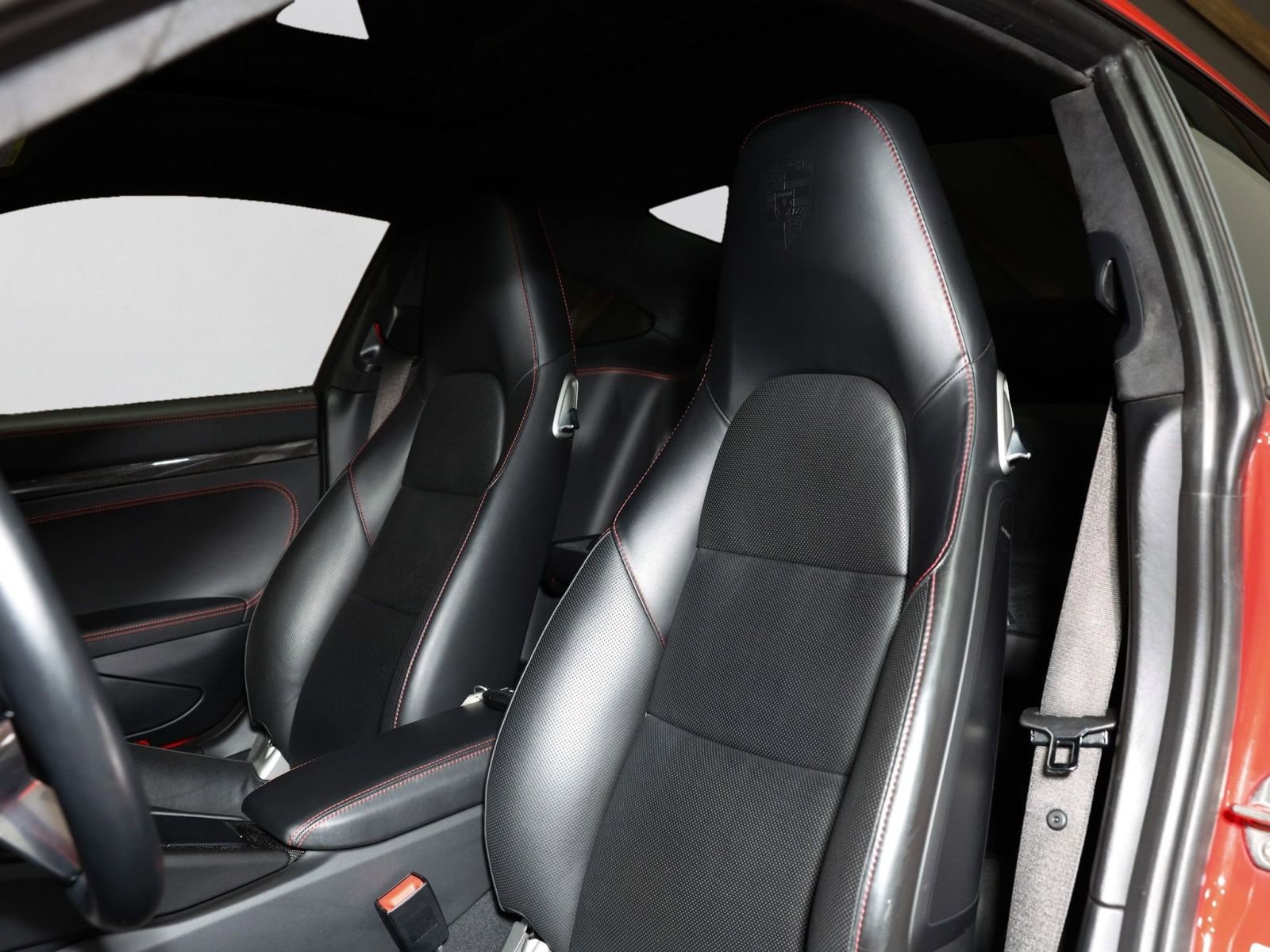 Used 2019 Porsche 911 Carrera 4 AWD/4WD image 5
