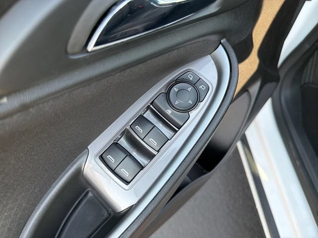 Used 2024 Chevrolet Malibu LT FWD image 11
