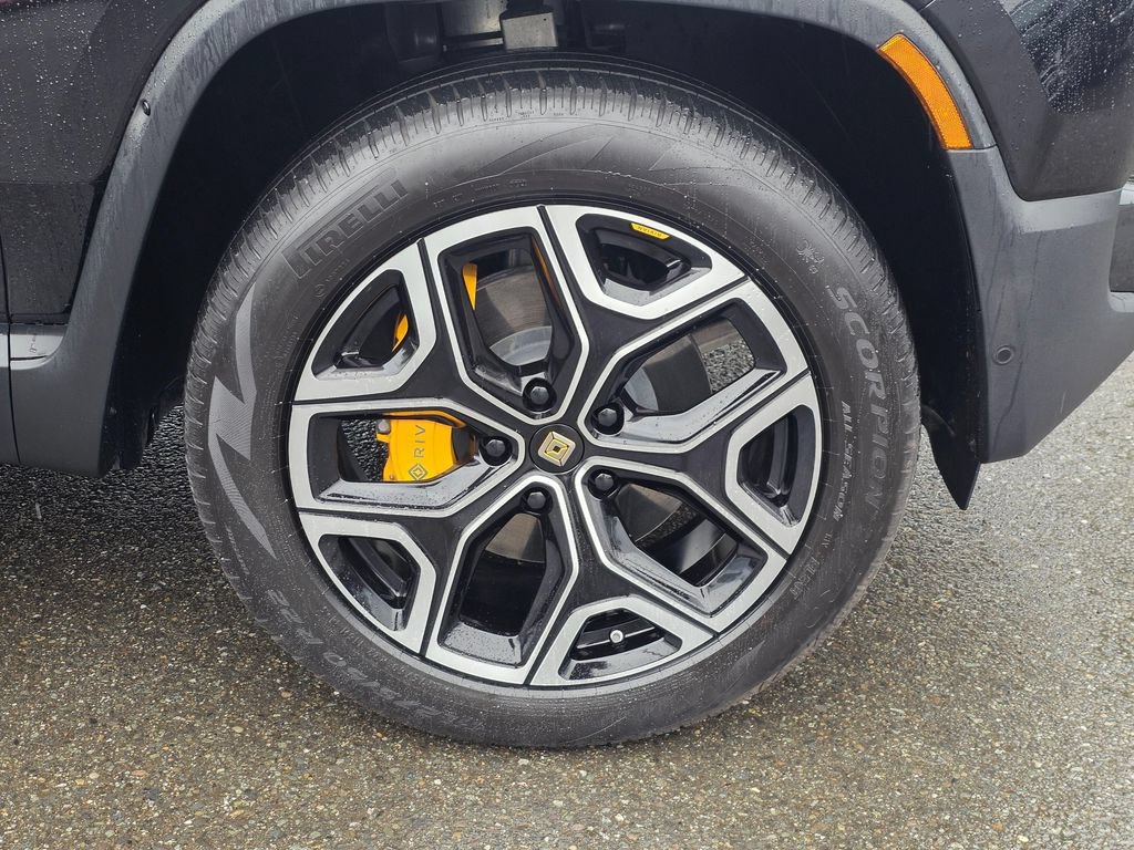 Used 2022 Rivian R1S Launch Edition AWD/4WD image 9