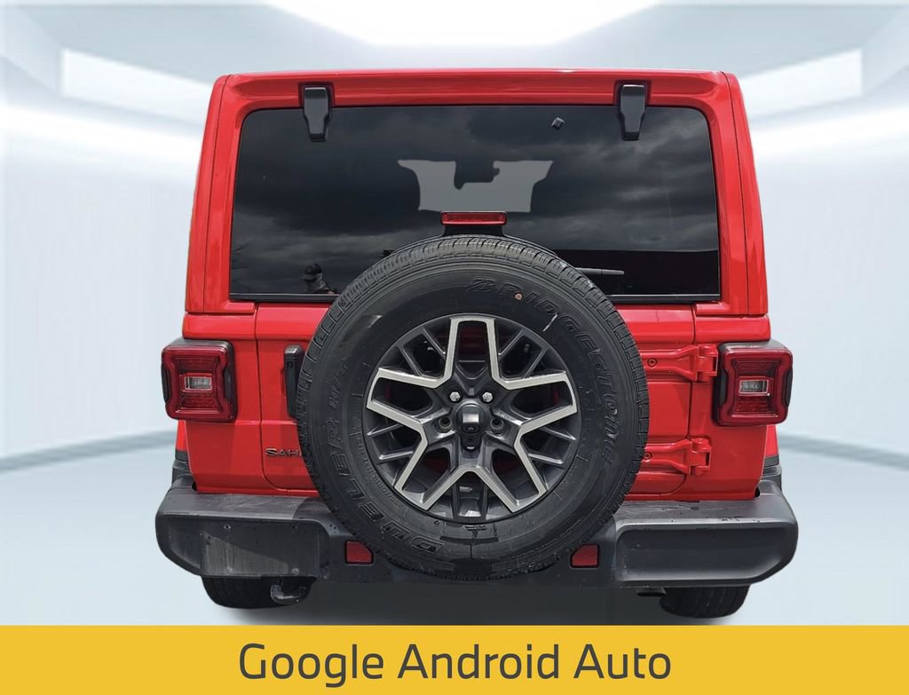 Used 2025 Jeep Wrangler Unlimited Sahara AWD/4WD image 8