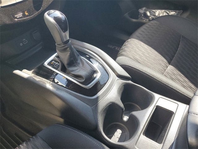 Certified 2019 Nissan Rogue S image 15