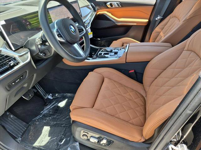 New 2026 BMW X5 xDrive50e w/ M Sport Package AWD/4WD image 4