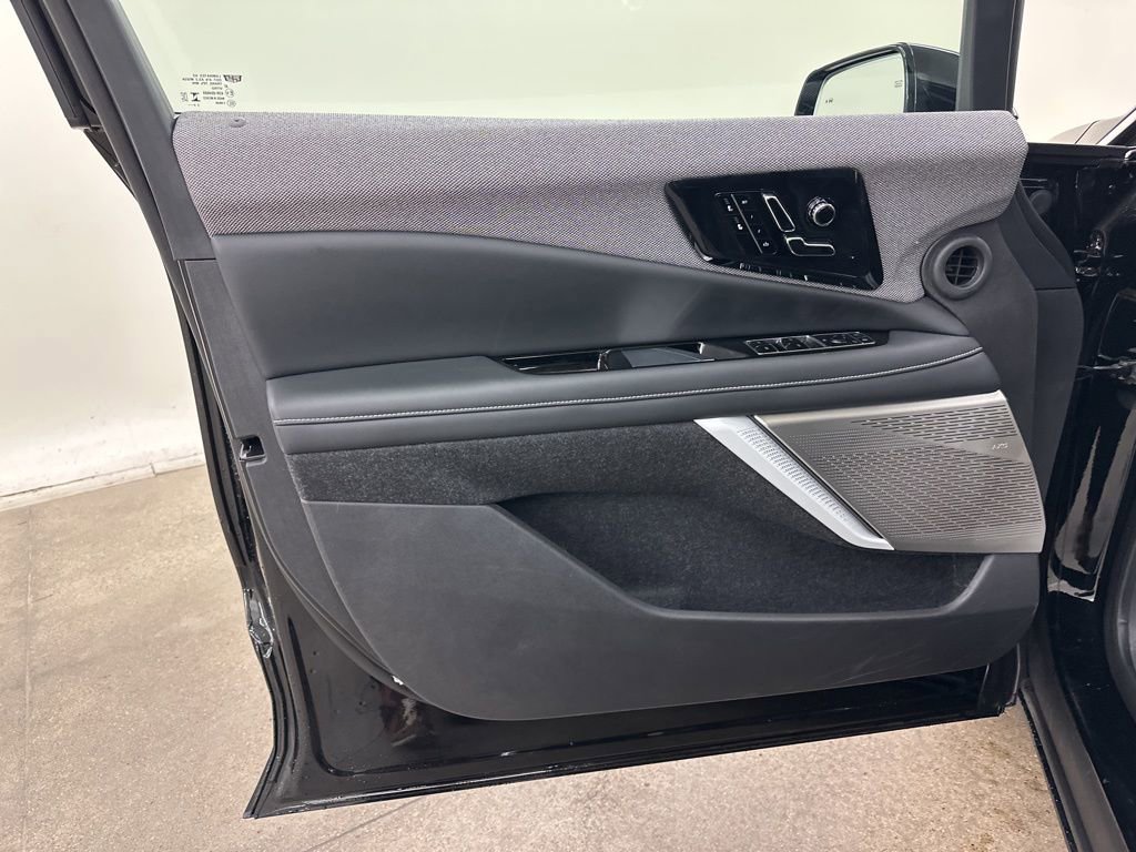 New 2026 Cadillac Optiq Luxury 1 image 29