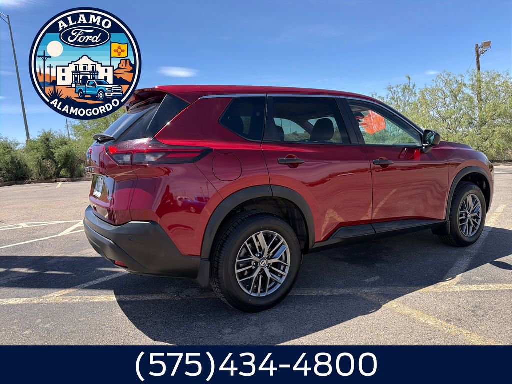 Used 2021 Nissan Rogue S AWD/4WD image 5