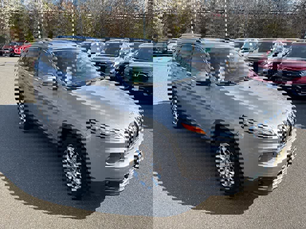 Used 2015 Jeep Cherokee Limited image 6