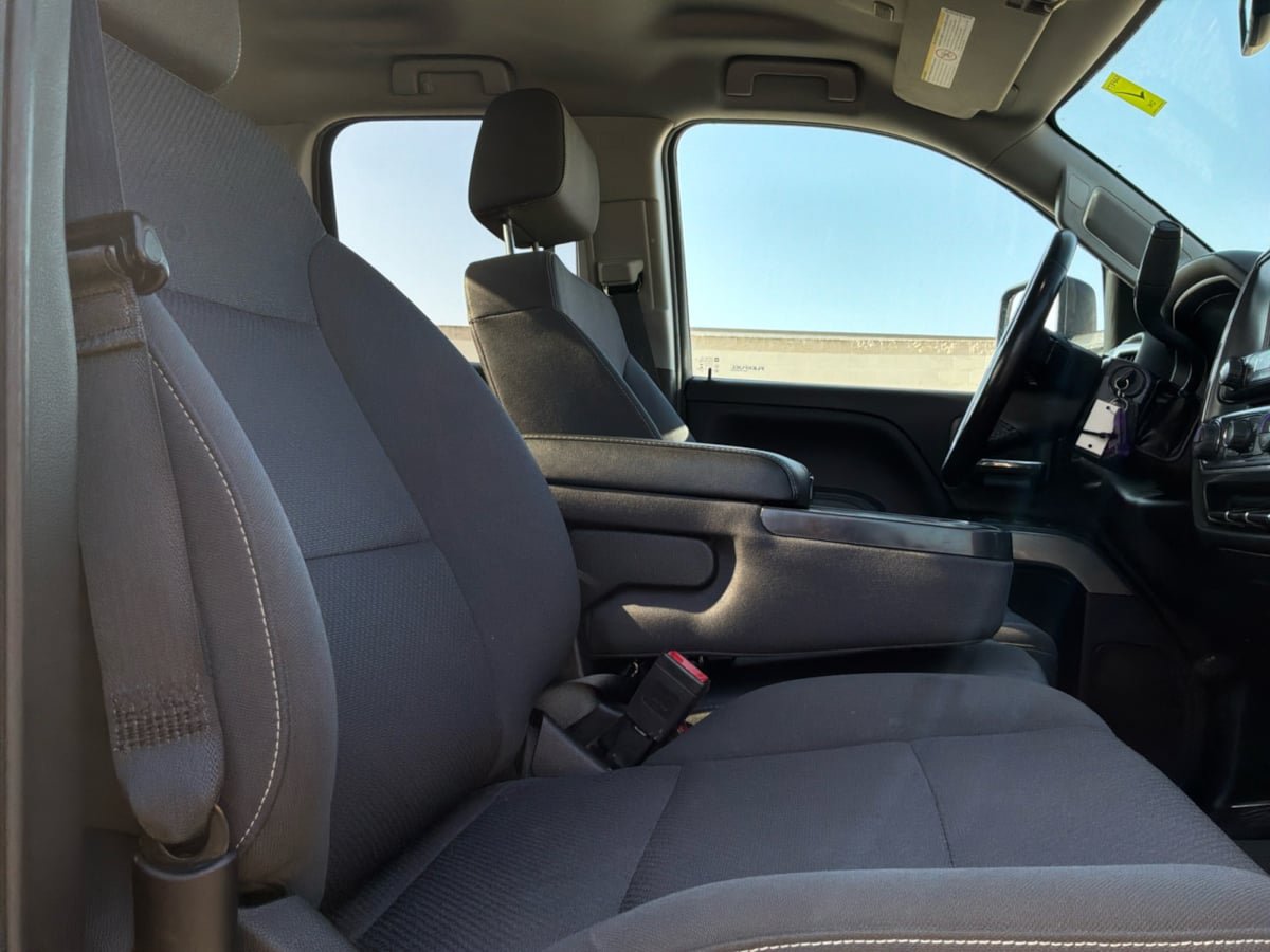 Used 2019 Chevrolet Silverado 2500 LT w/ LT Convenience Package AWD/4WD image 21