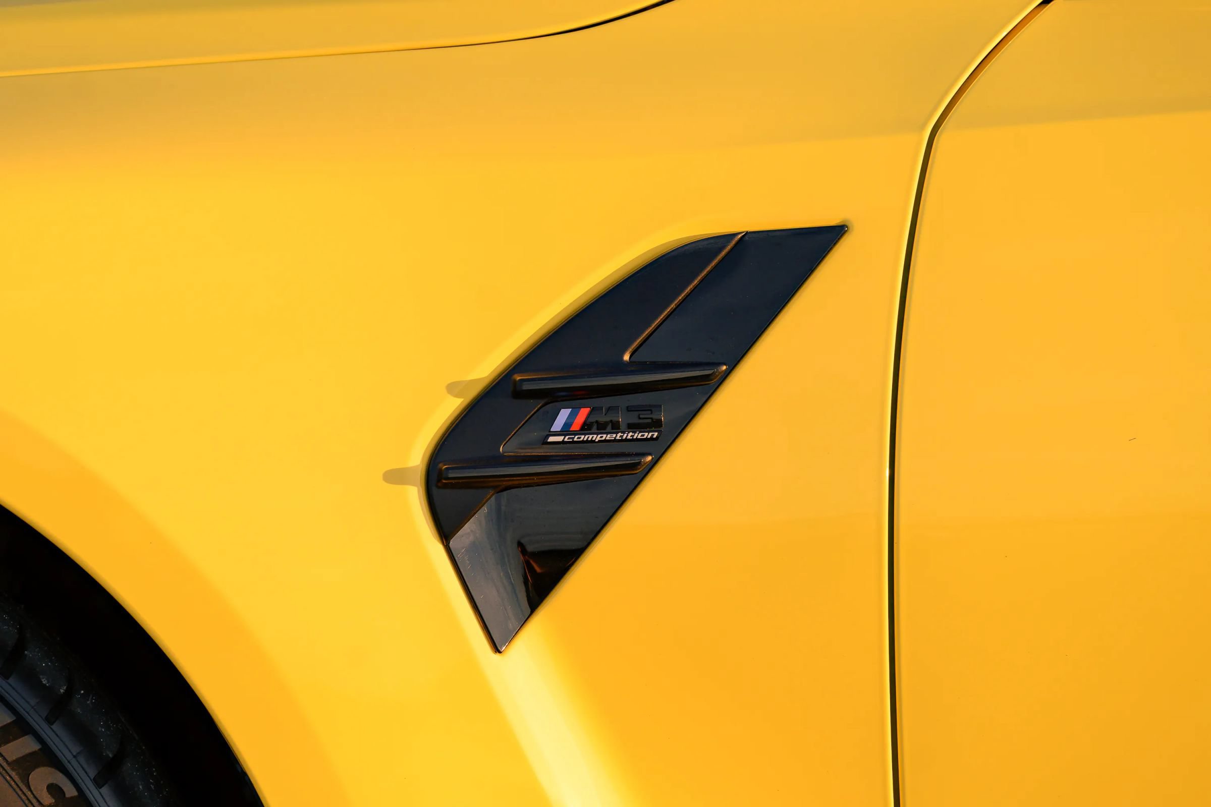 Used 2026 BMW M3 Competition w/ M Carbon Exterior Package AWD/4WD image 11