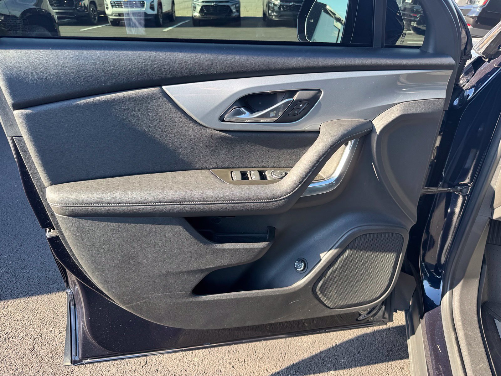 Used 2020 Chevrolet Blazer LT FWD image 11