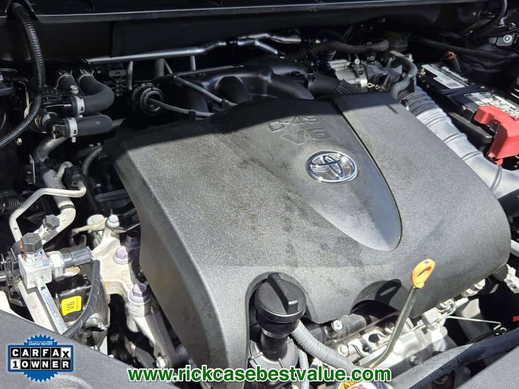 Used 2021 Toyota Highlander Platinum FWD image 22