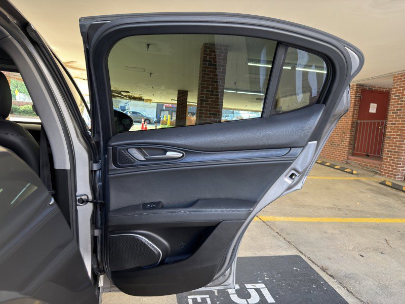 Used 2018 Alfa Romeo Stelvio AWD image 92