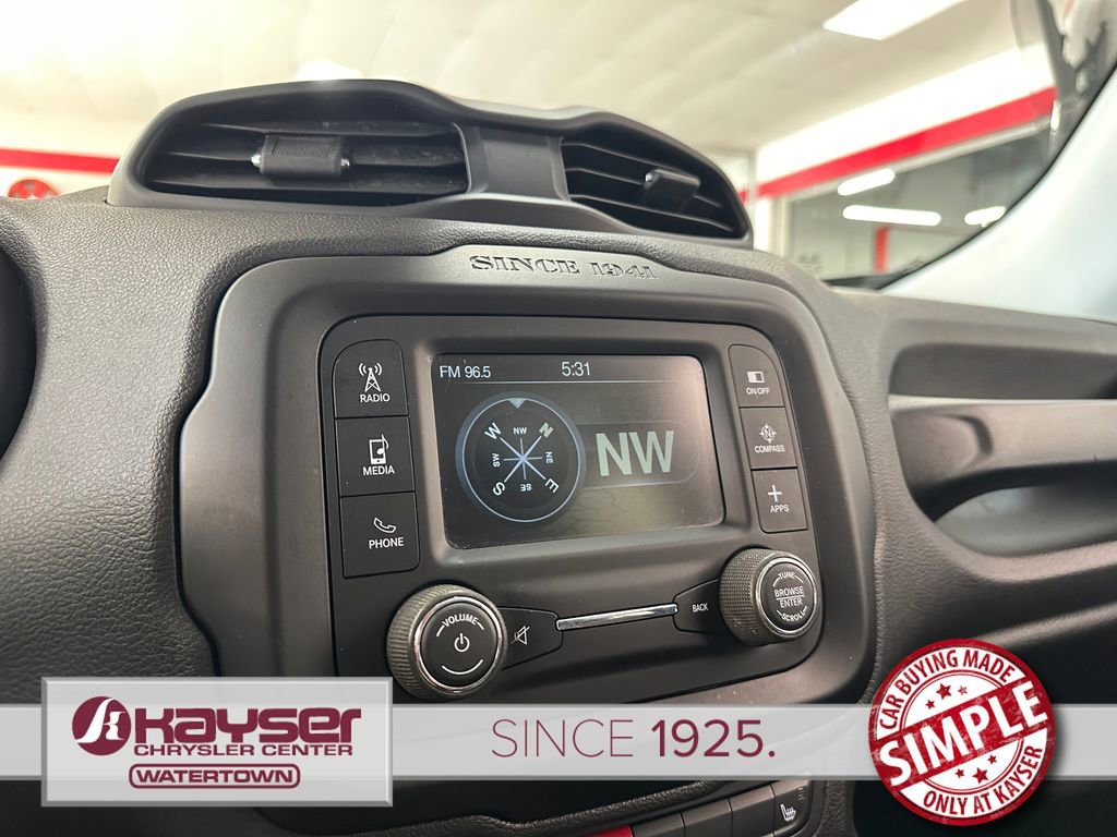 Used 2017 Jeep Renegade Trailhawk w/ Premium Trailhawk Package image 21