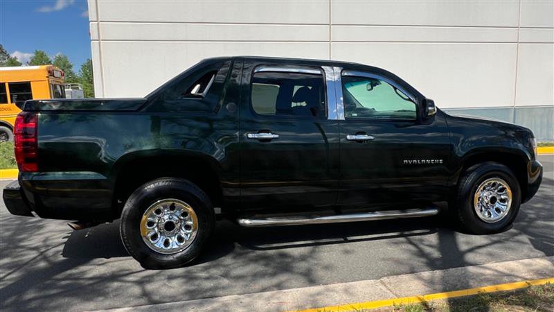 Used 2013 Chevrolet Avalanche LT RWD image 21