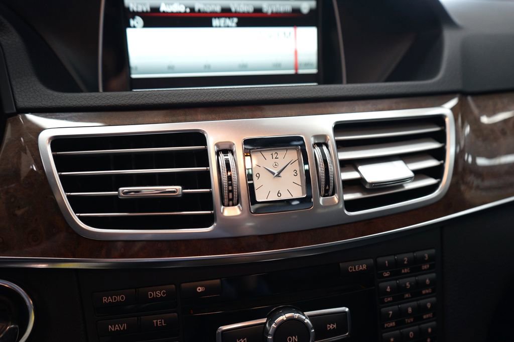 Used 2014 Mercedes-Benz E 350 4MATIC Sedan image 37