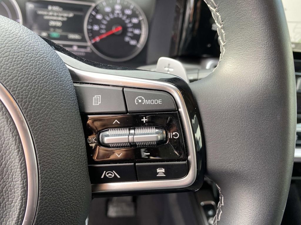 Used 2023 Kia Sorento EX image 19