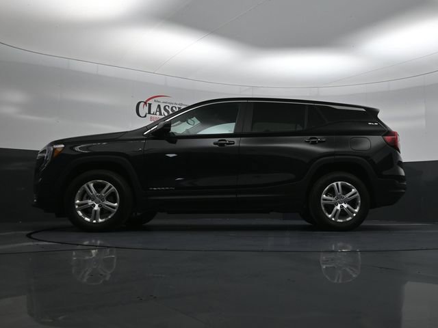 Used 2024 GMC Terrain SLE image 25