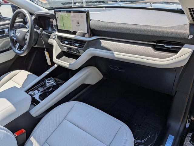 New 2026 Ford Explorer Platinum w/ LUX Leather Package AWD/4WD image 23