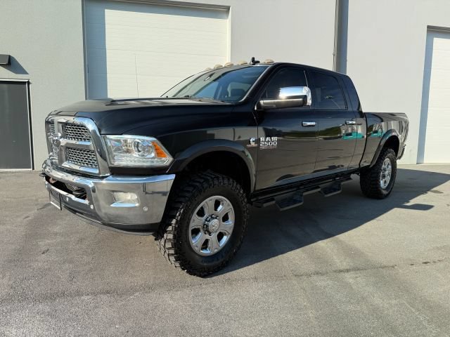 Used 2016 RAM 2500 Laramie AWD/4WD image 2