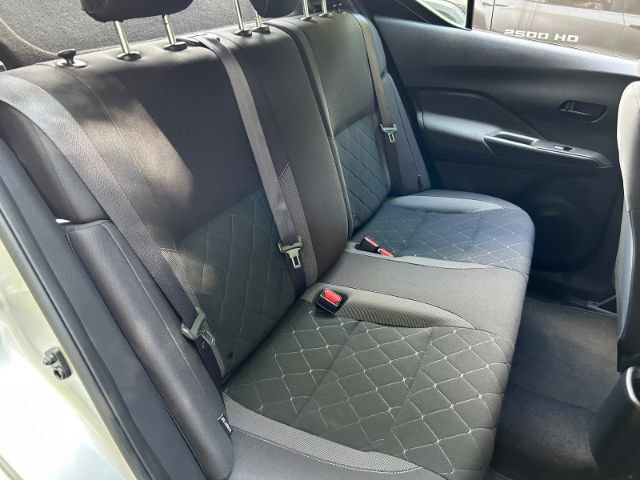 Used 2020 Nissan Kicks S FWD image 30