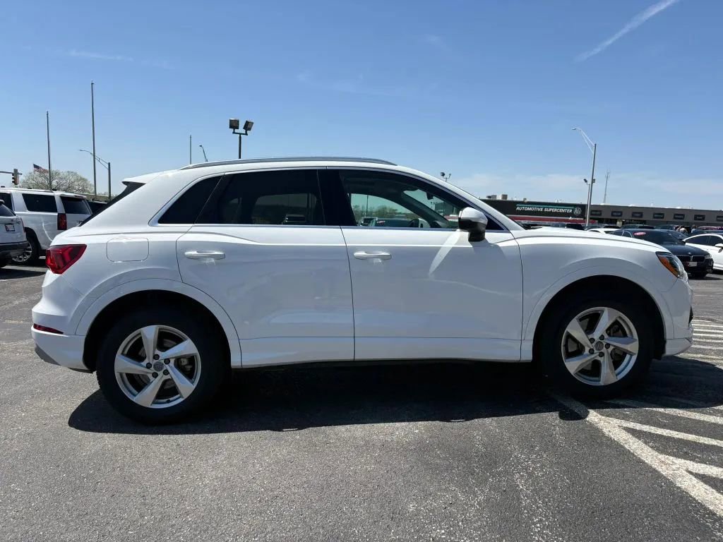 Used 2020 Audi Q3 2.0T Premium w/ Convenience Package AWD/4WD image 6