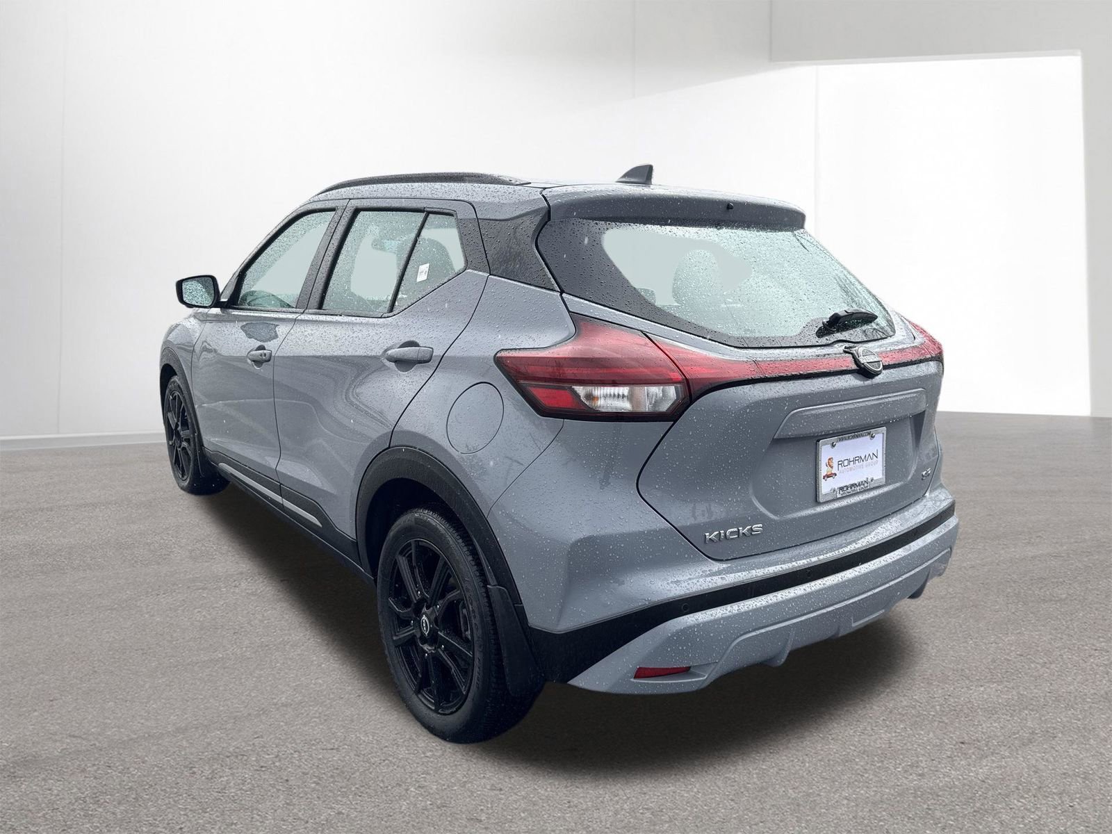 Used 2023 Nissan Kicks SR w/ SR Premium Package image 29