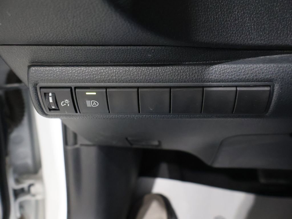 Used 2022 Toyota Corolla SE image 26