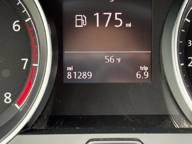Used 2015 Volkswagen Golf Launch Edition FWD image 15