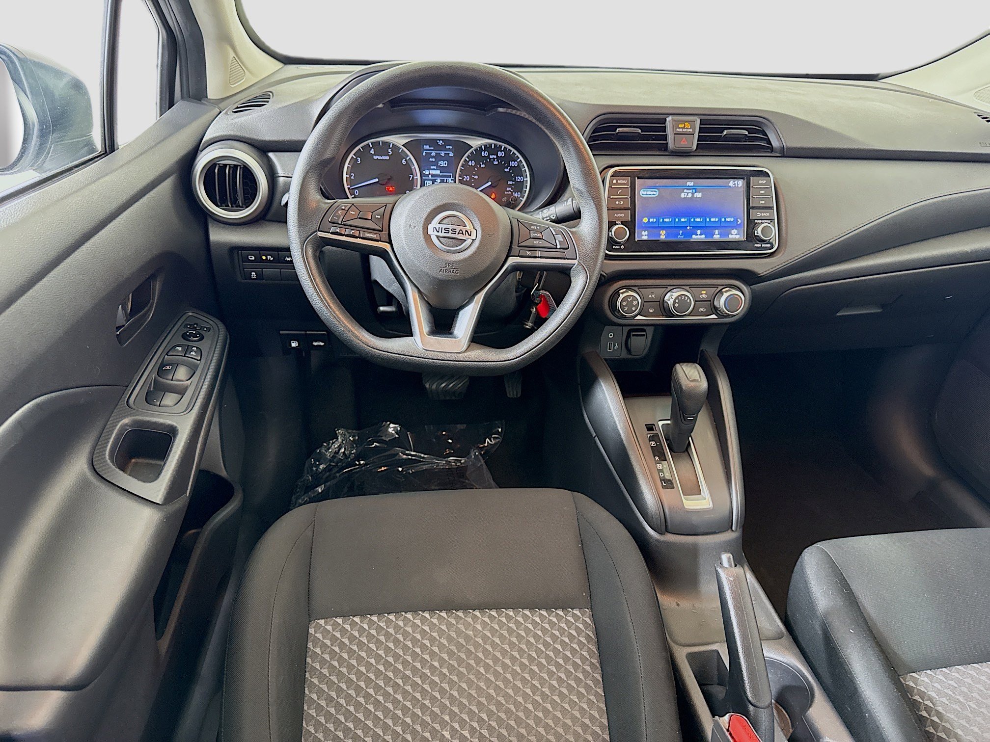 Used 2022 Nissan Versa S w/ Trunk Package image 17