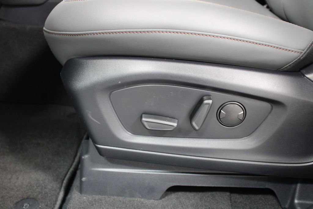 New 2026 Ford Explorer Active w/ Active Comfort Package image 16