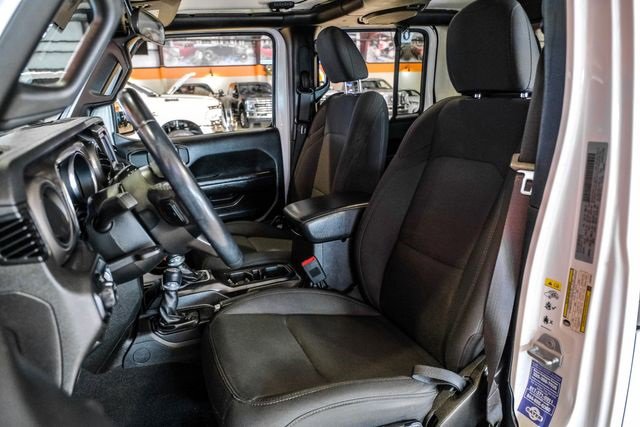 Used 2020 Jeep Gladiator Sport w/ Quick Order Package 24S image 30