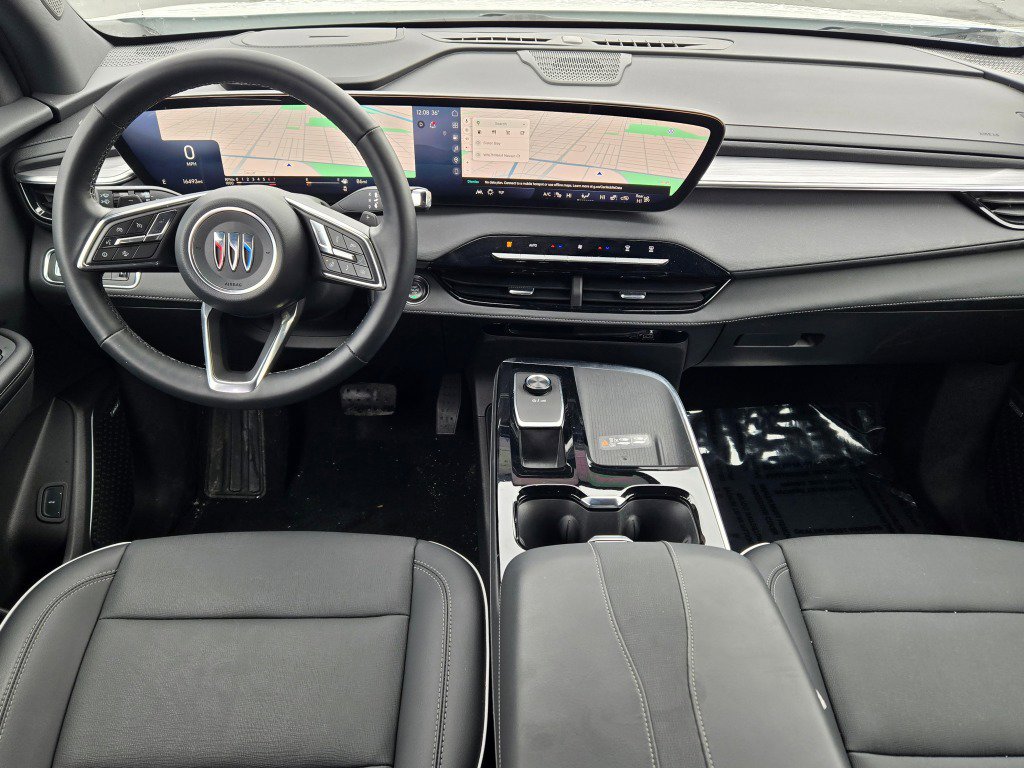 Certified 2025 Buick Enclave Preferred image 21