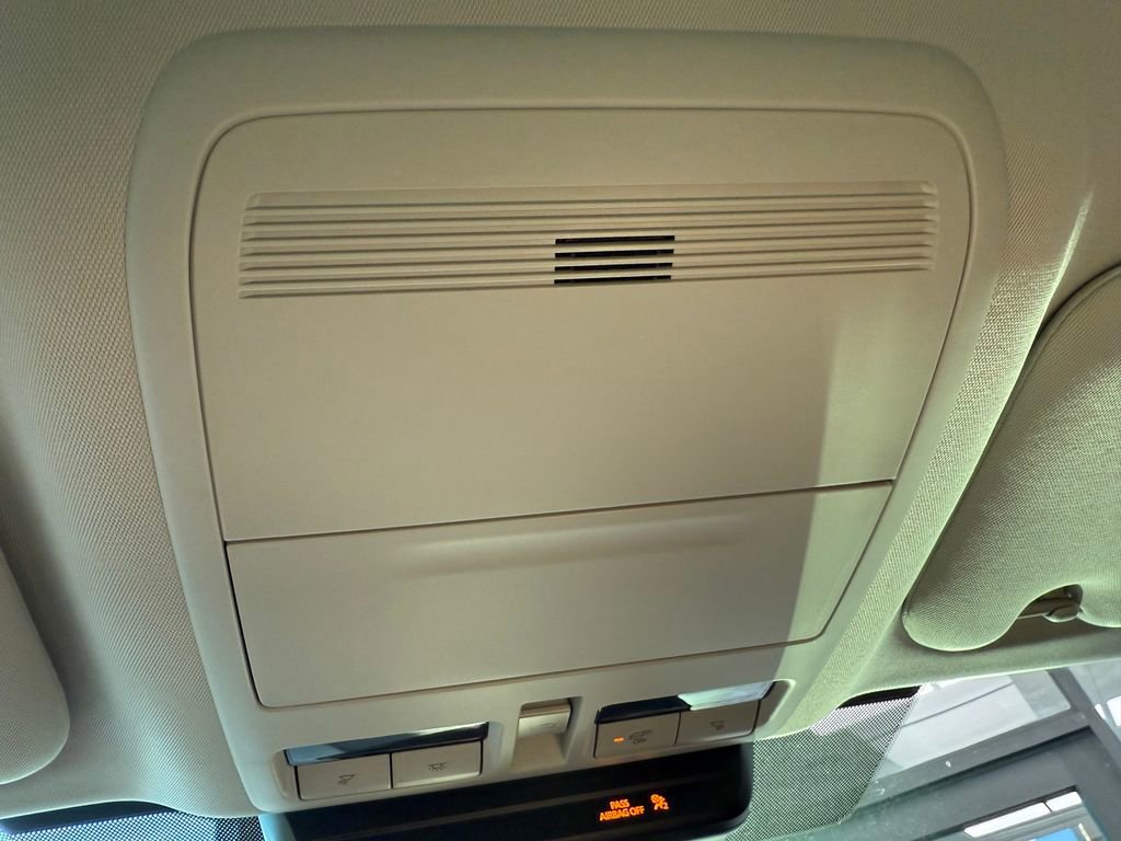 New 2025 MAZDA CX-90 Plug-In Hybrid w/ Preferred image 24