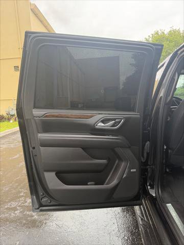 Used 2022 Chevrolet Suburban Premier AWD/4WD image 19