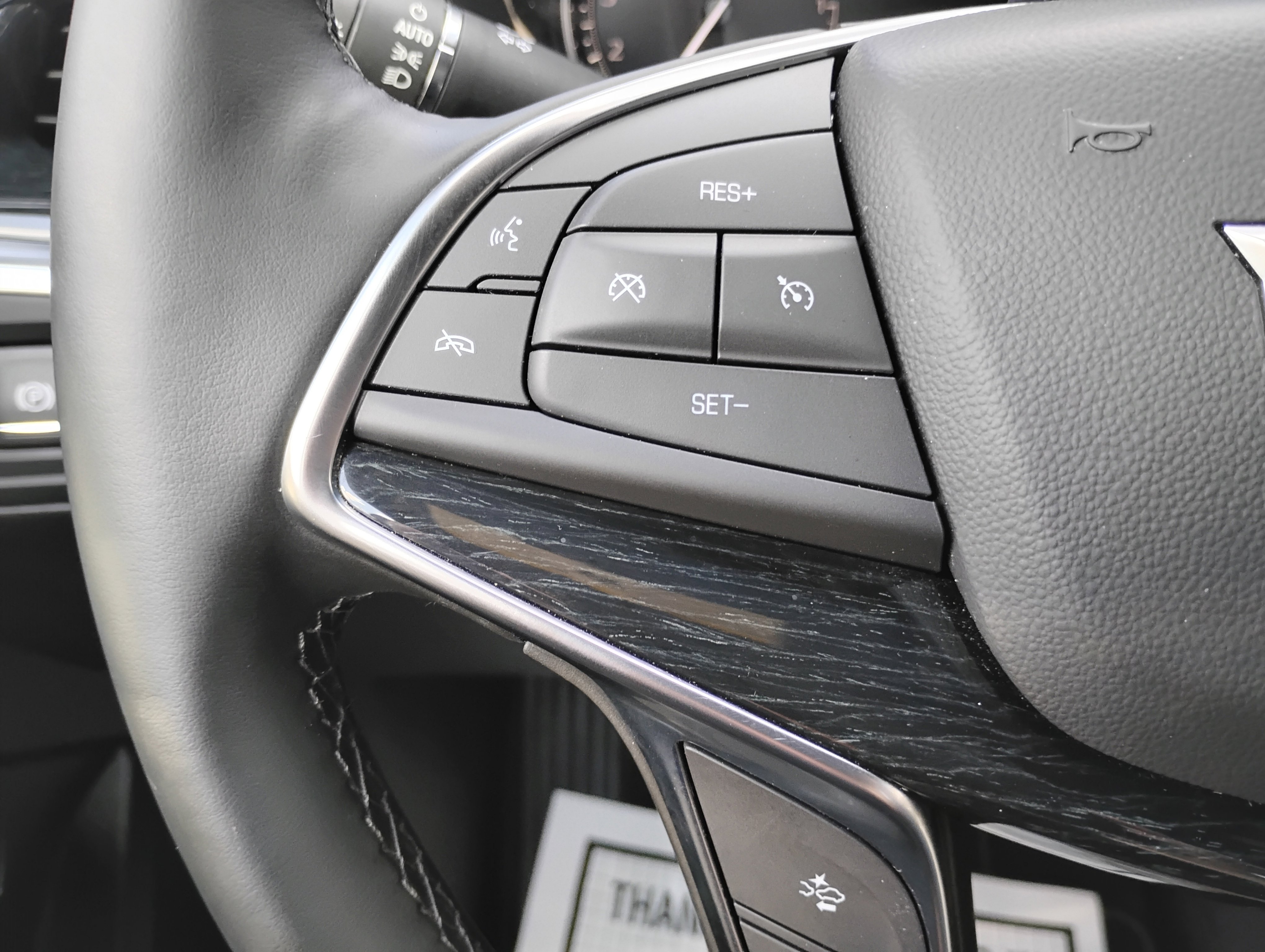 Used 2025 Cadillac XT5 Premium Luxury image 6