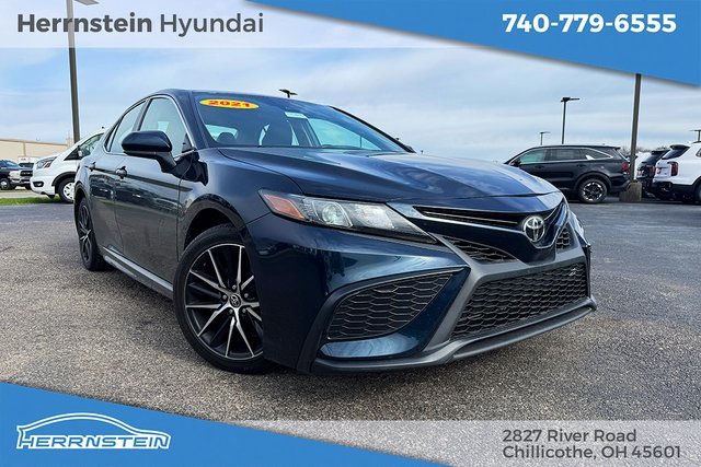 Used 2021 Toyota Camry SE