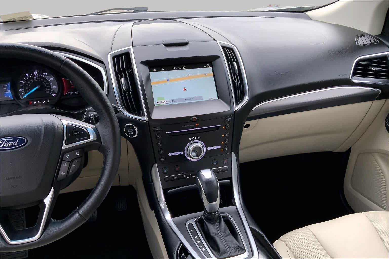 Used 2018 Ford Edge Titanium w/ Equipment Group 301A FWD image 7