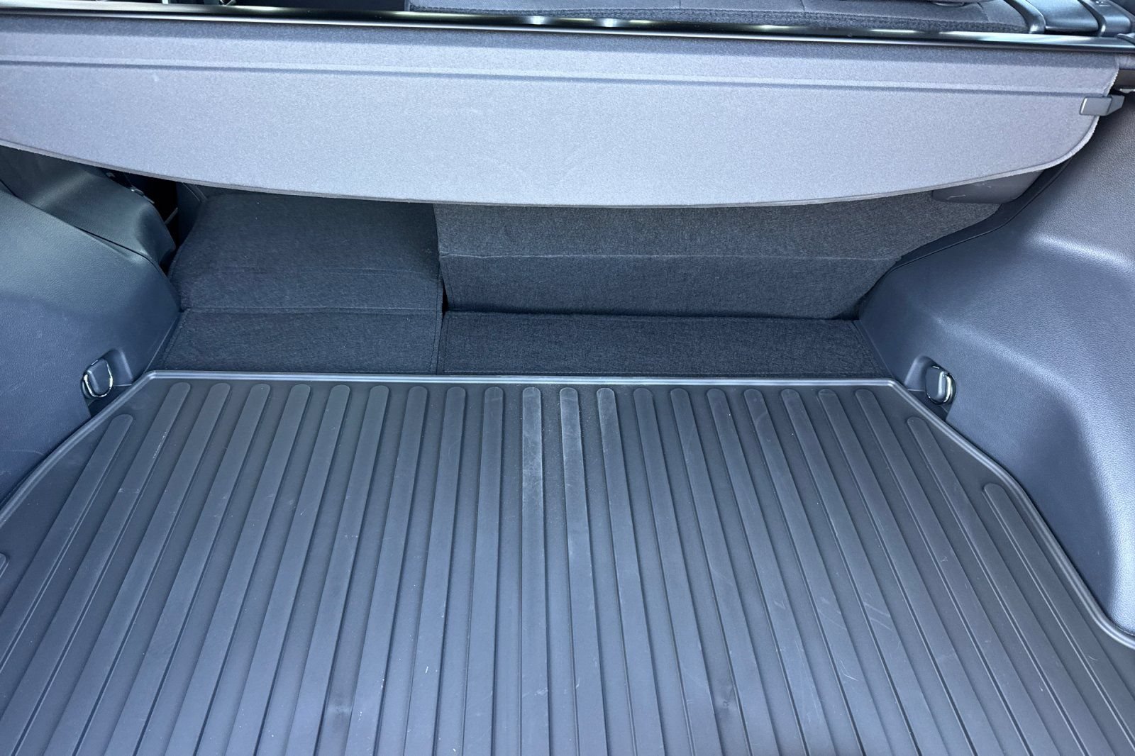 Certified 2025 Toyota RAV4 SE AWD/4WD image 21